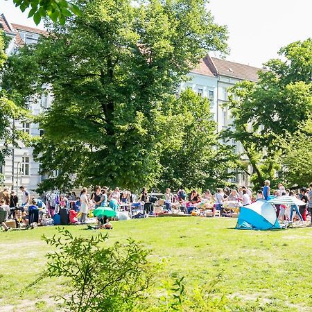 Spacious Apartment In Hemholtzkiez Prenzlauer Berg For 8 People Hiddenseer Берлін Екстер'єр фото